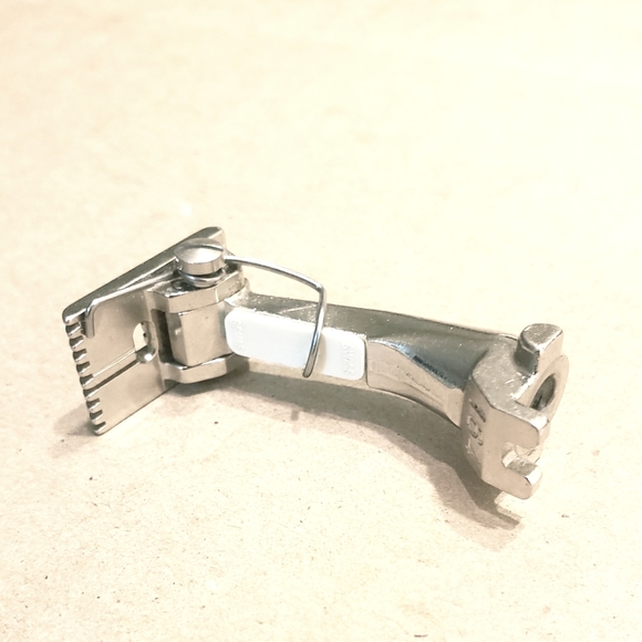 Other Vintage Bernina 93 Old Style Sewing Machine Foot 164 9 Groove